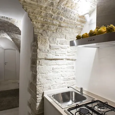 Le Suites Al Torrione בית הארחה